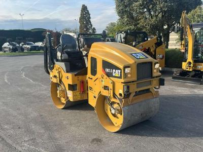 Caterpillar CB 2.5 Photo 1