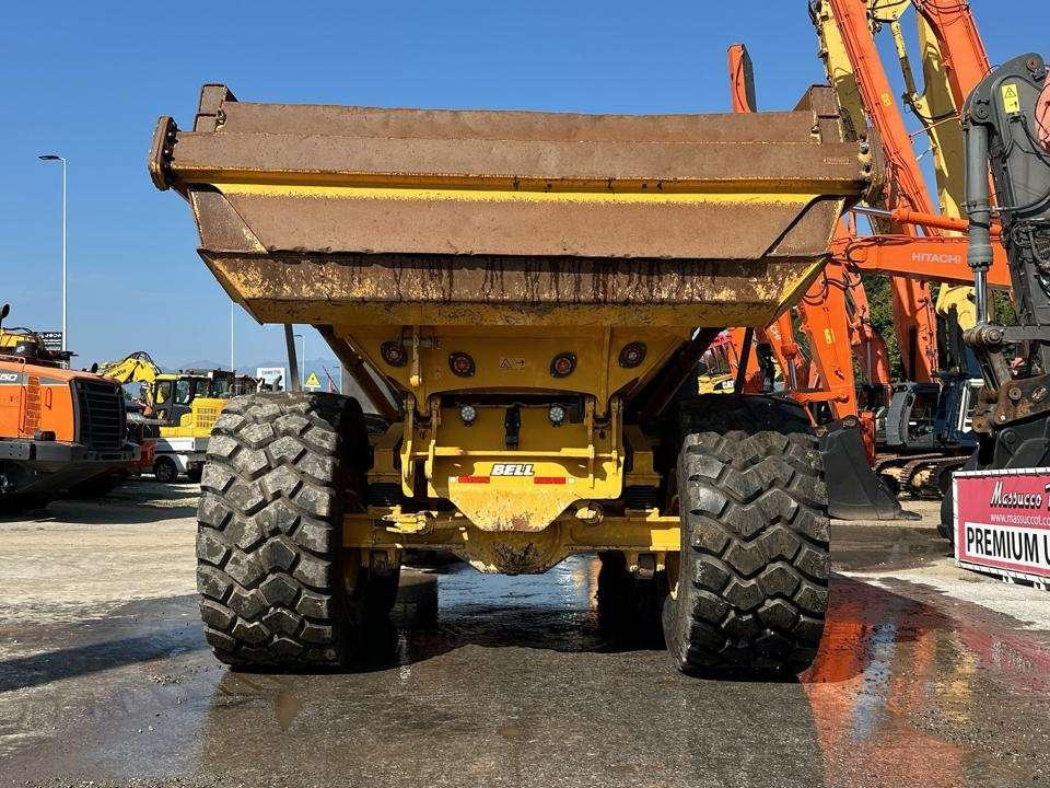 Bell B50E 6X6 Photo 17