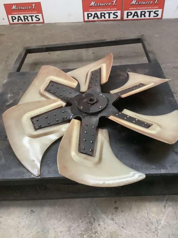 Ventilateur de radiateur pour Hitachi ZW220 SERIE 5 Photo 2