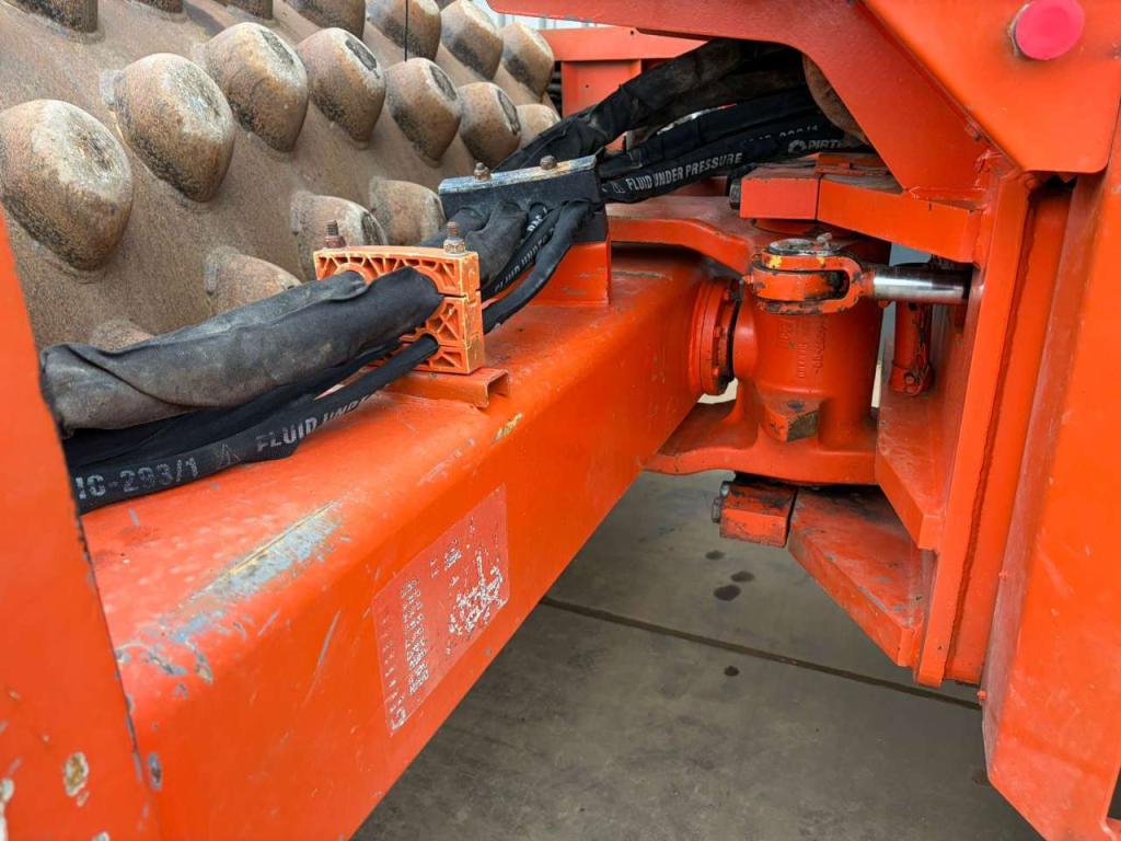 Caterpillar CP74 Photo 14