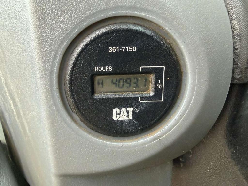 Caterpillar CP74 Photo 23