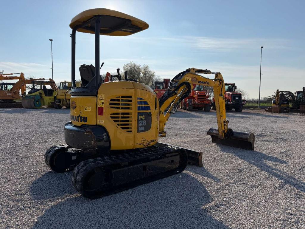 Komatsu PC26 MR-3 Photo 3