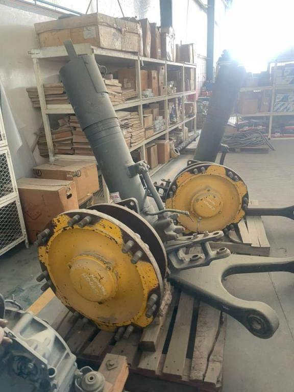 Komatsu HD465-7 Photo 11