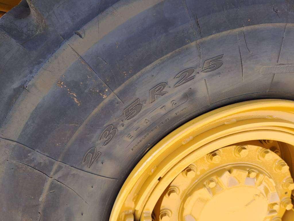 Caterpillar 725C2 Photo 10