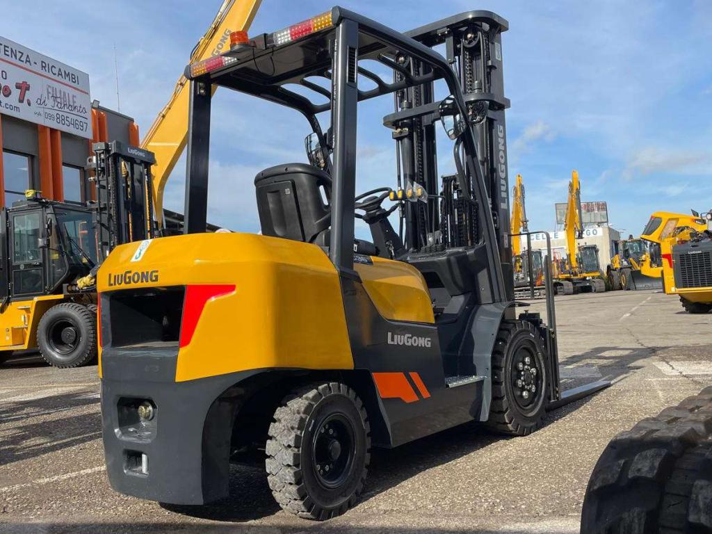 Liugong CLG2035H Photo 4