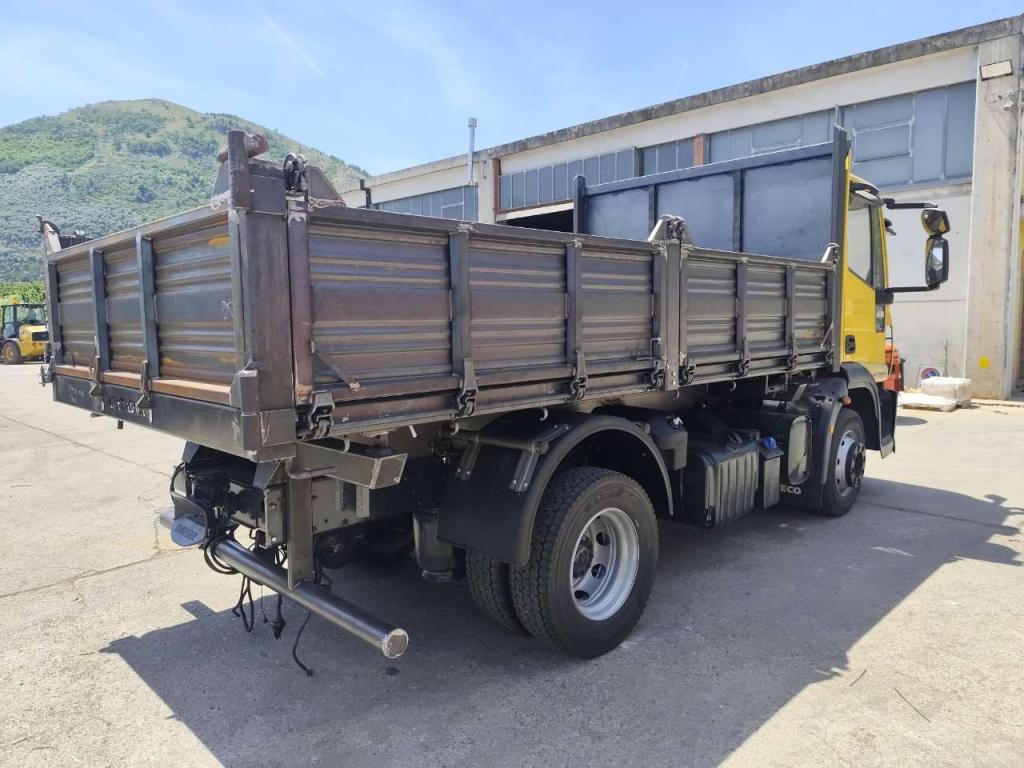 Iveco EUROCARGO 120E28P Photo 10