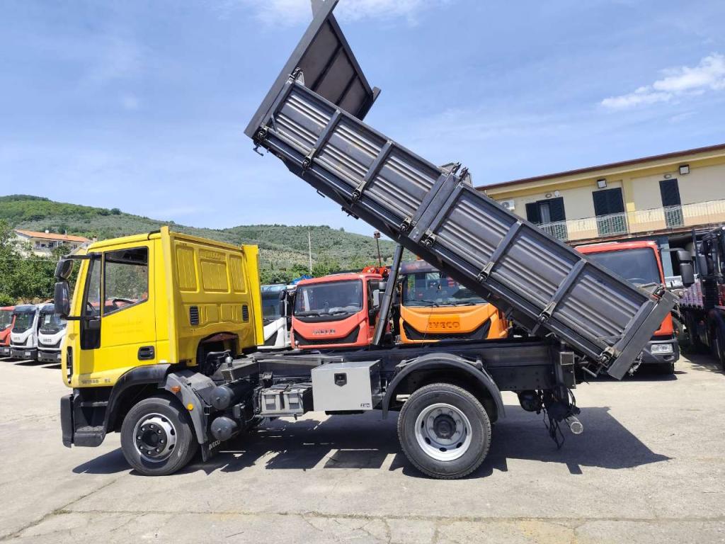 Iveco EUROCARGO 120E28P Photo 25