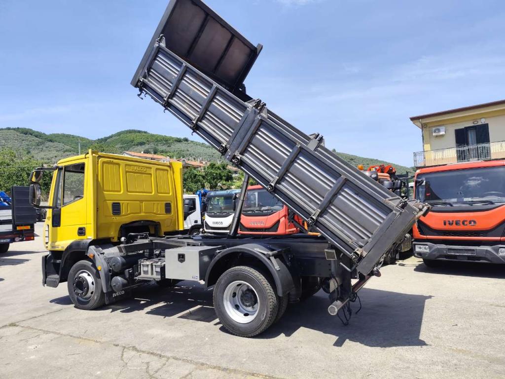 Iveco EUROCARGO 120E28P Photo 26