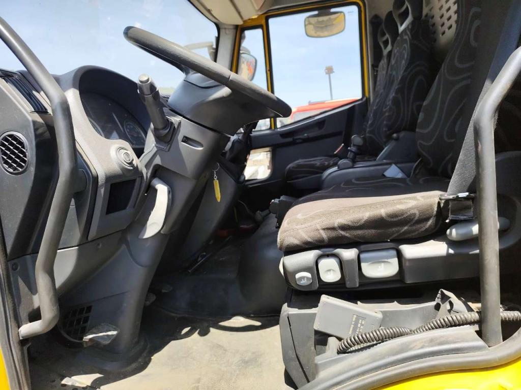 Iveco EUROCARGO 120E28P Photo 27