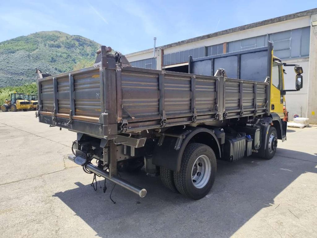 Iveco EUROCARGO 120E28P Photo 8