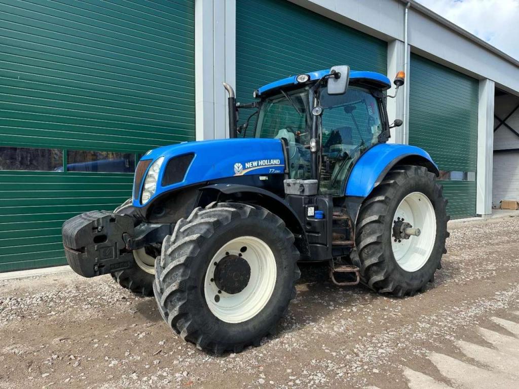 New Holland T7.250 Power Command Photo 1