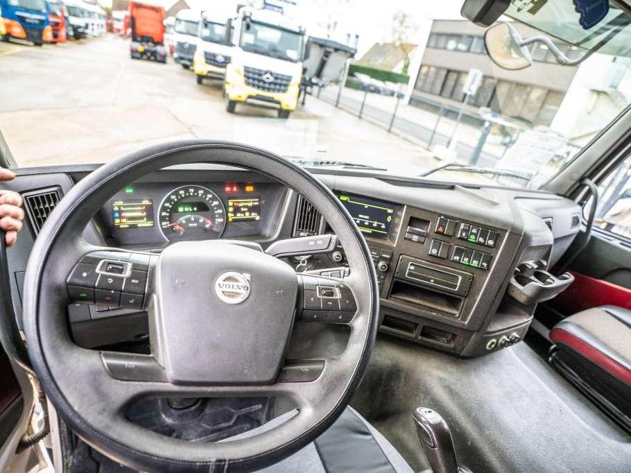 Volvo FMX 460 GLOB + HYDR Photo 12