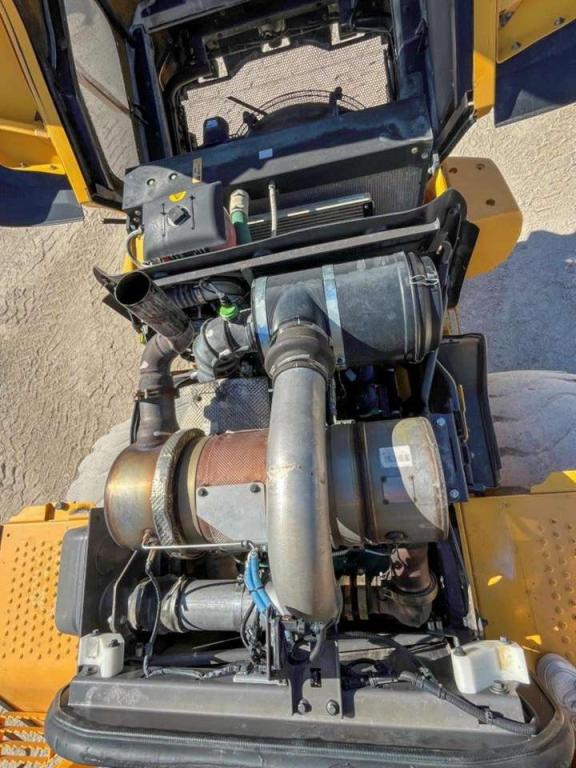 Volvo L120G Photo 21