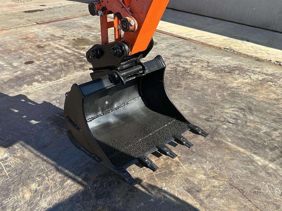 Hitachi ZX29U-3 CLR Photo 9