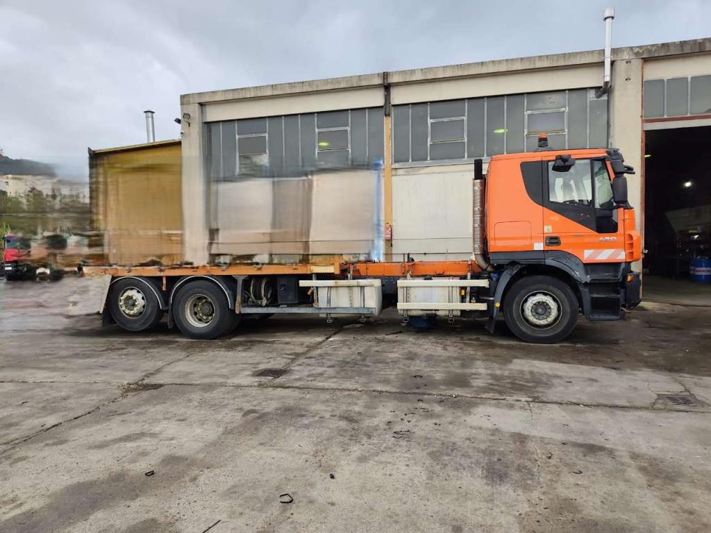 Iveco STRALIS 260S42 Photo 2