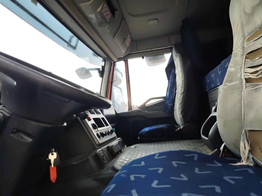 Iveco STRALIS 260S42 Photo 6