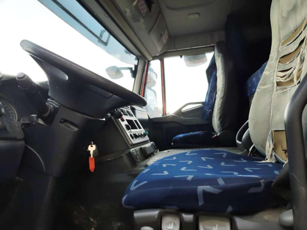Iveco STRALIS 260S42 Photo 7