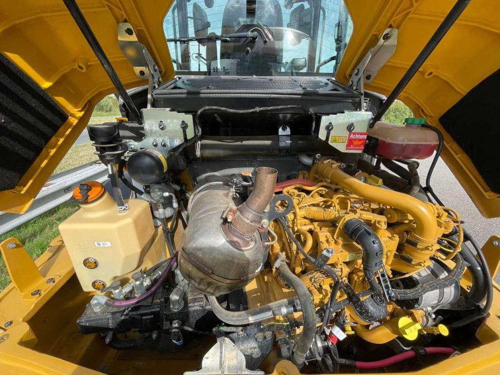 Caterpillar 908 Photo 27