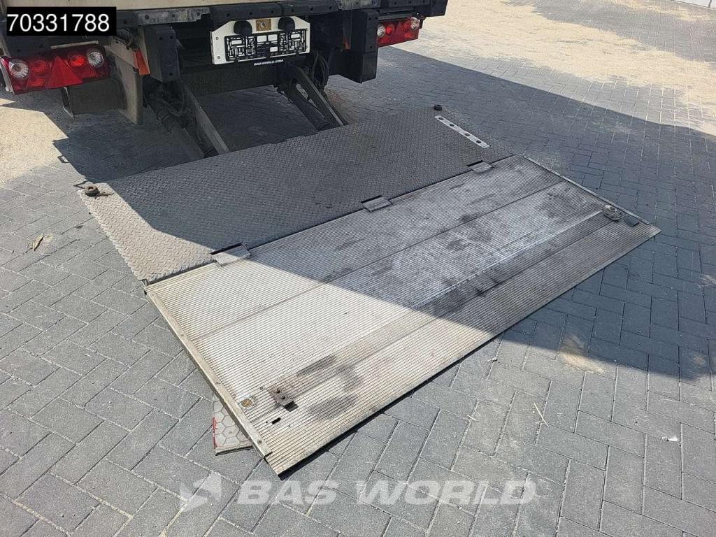 Schmitz SCB*S3B Tailgate Lift Axle 250x270cm Photo 10