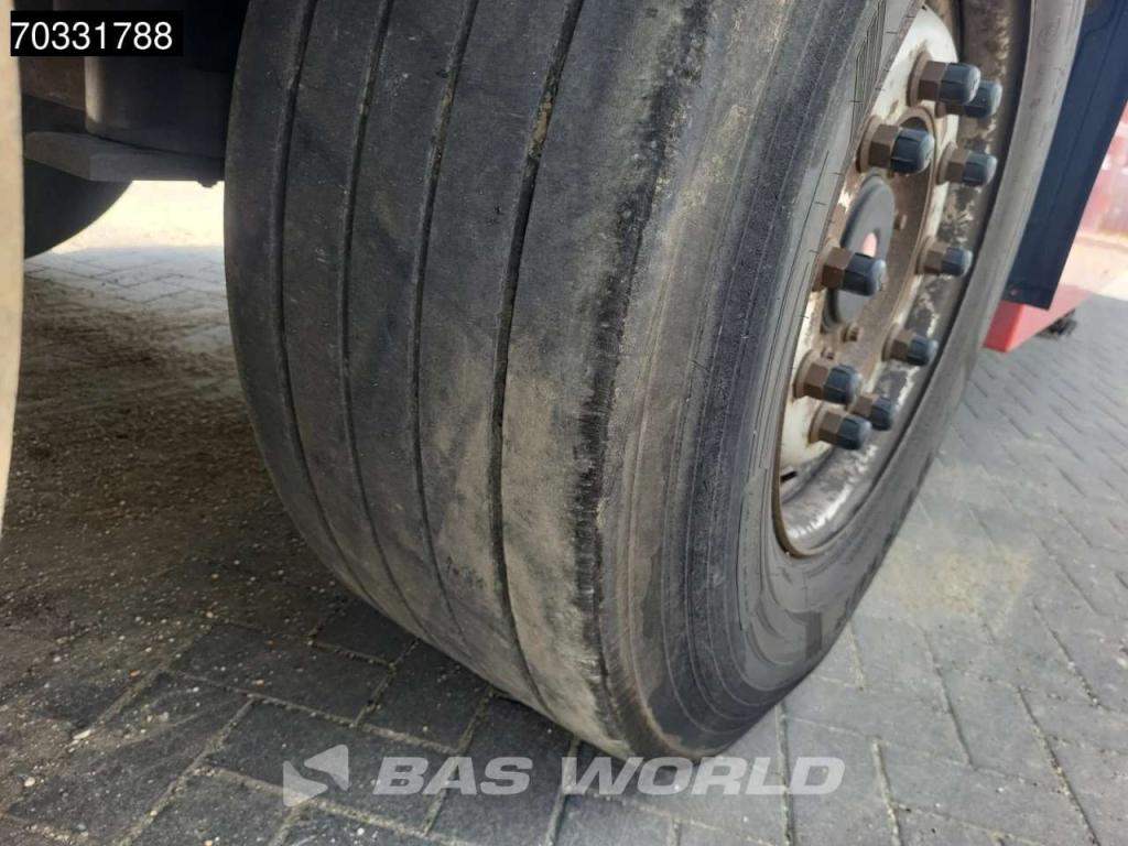 Schmitz SCB*S3B Tailgate Lift Axle 250x270cm Photo 24