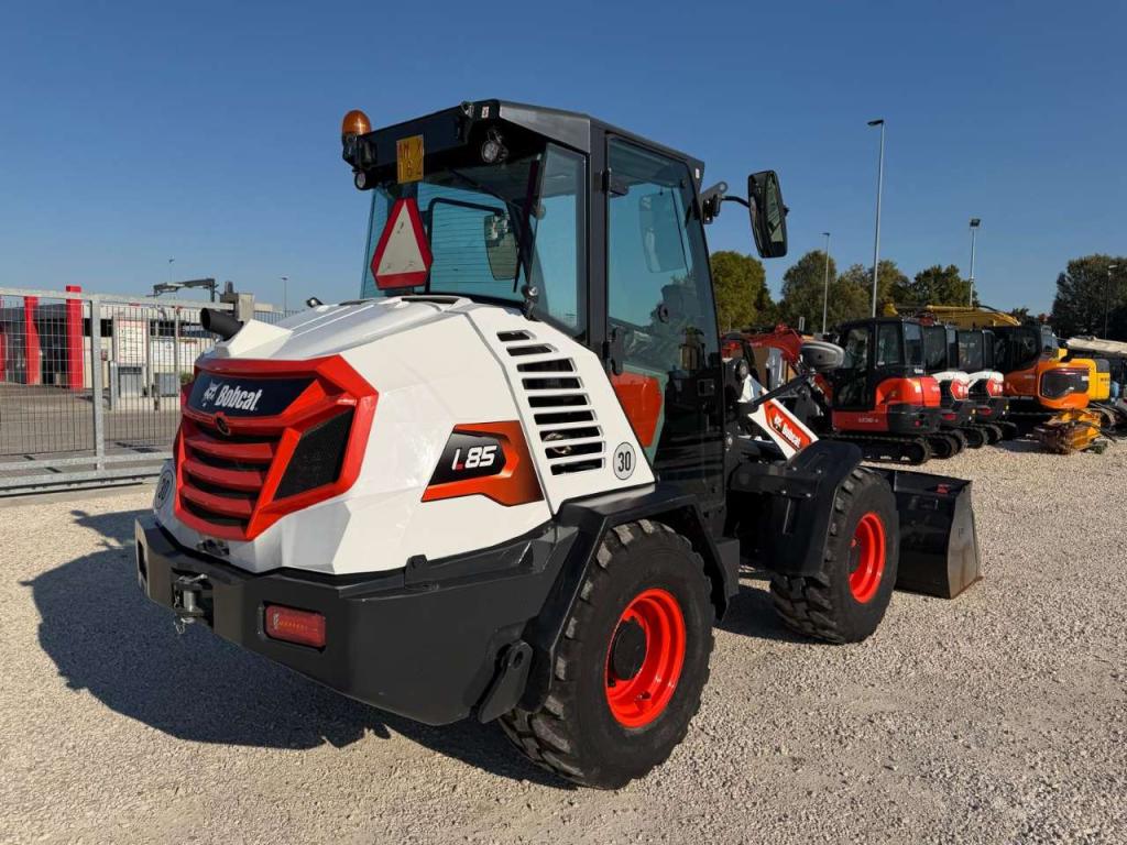 Bobcat L85 Photo 4
