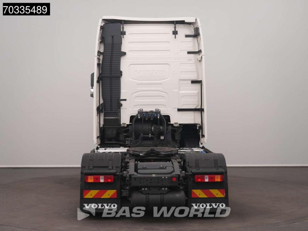 Volvo FH 500 4X2 XL 2x Tanks I-ParkCool ACC Photo 15