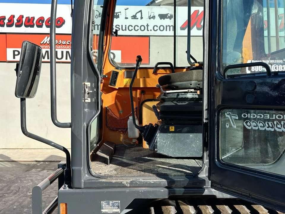 Yanmar C50R-3A Photo 9