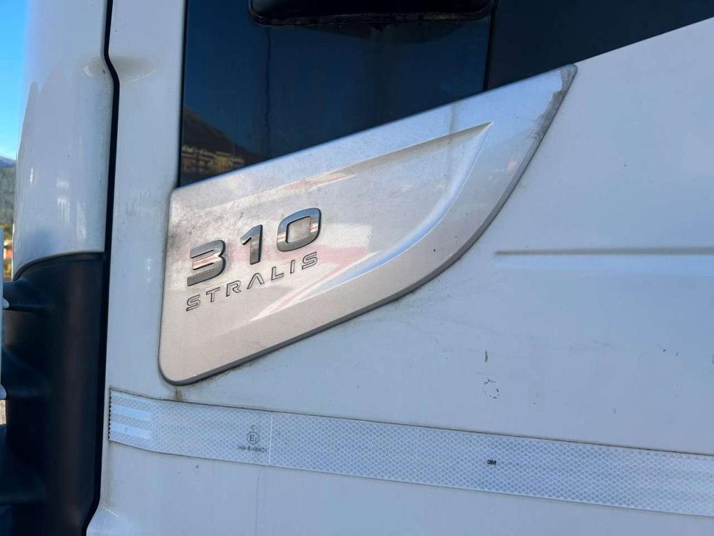 Iveco STRALIS AD 260S31 XP Photo 23