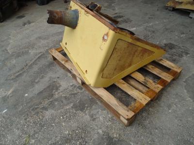 Capot et panneau de carrosserie pour Fiat Allis FL10E en vente par OLM 90 Srl