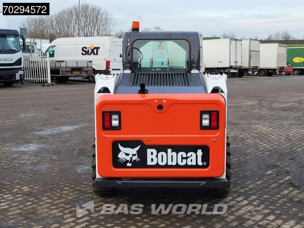 Bobcat S510 A/C - Cabin Photo 9