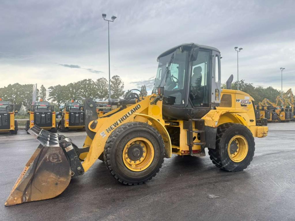 New Holland W 110 Photo 5