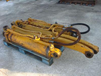 PISTONE SOLLEVAMENTO E PISTONE ROVESCIO BENNA pour Fiat Allis FL 14C en vente par OLM 90 Srl