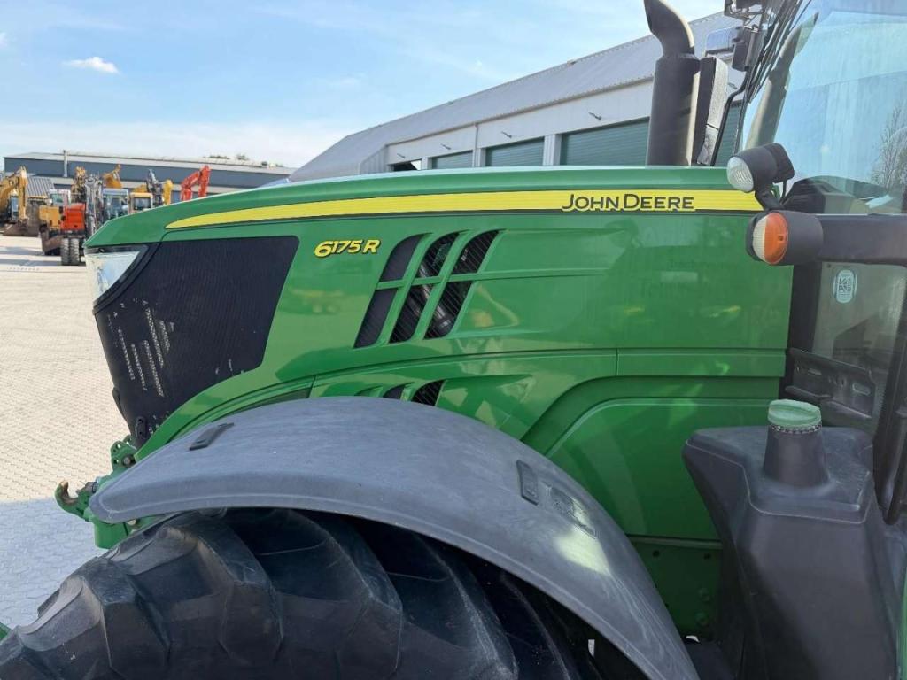 John Deere 6175R Photo 14