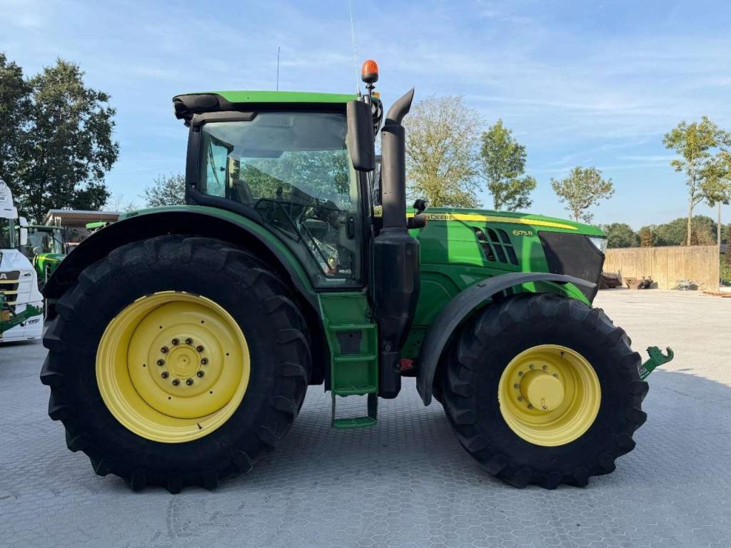 John Deere 6175R Photo 4