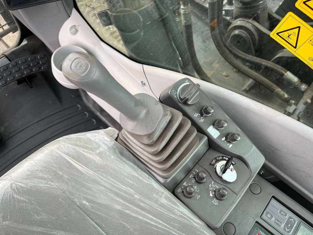 Hitachi EC350LC - New / CUMMINS ENGINE Photo 11