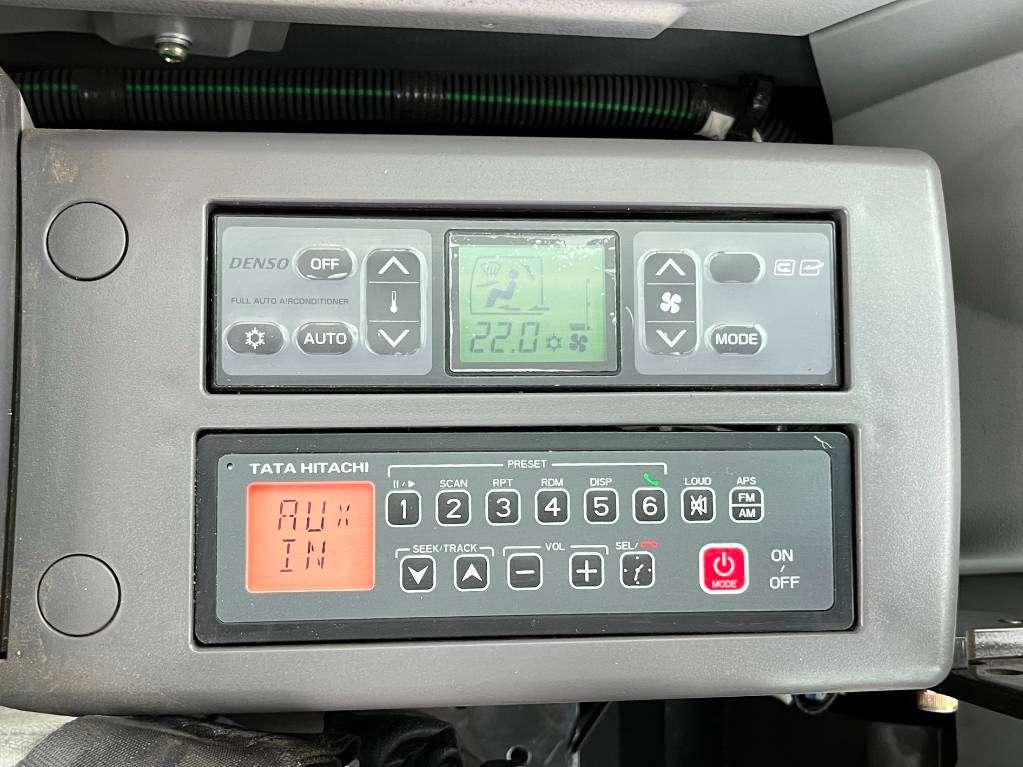Hitachi EC350LC - New / CUMMINS ENGINE Photo 12