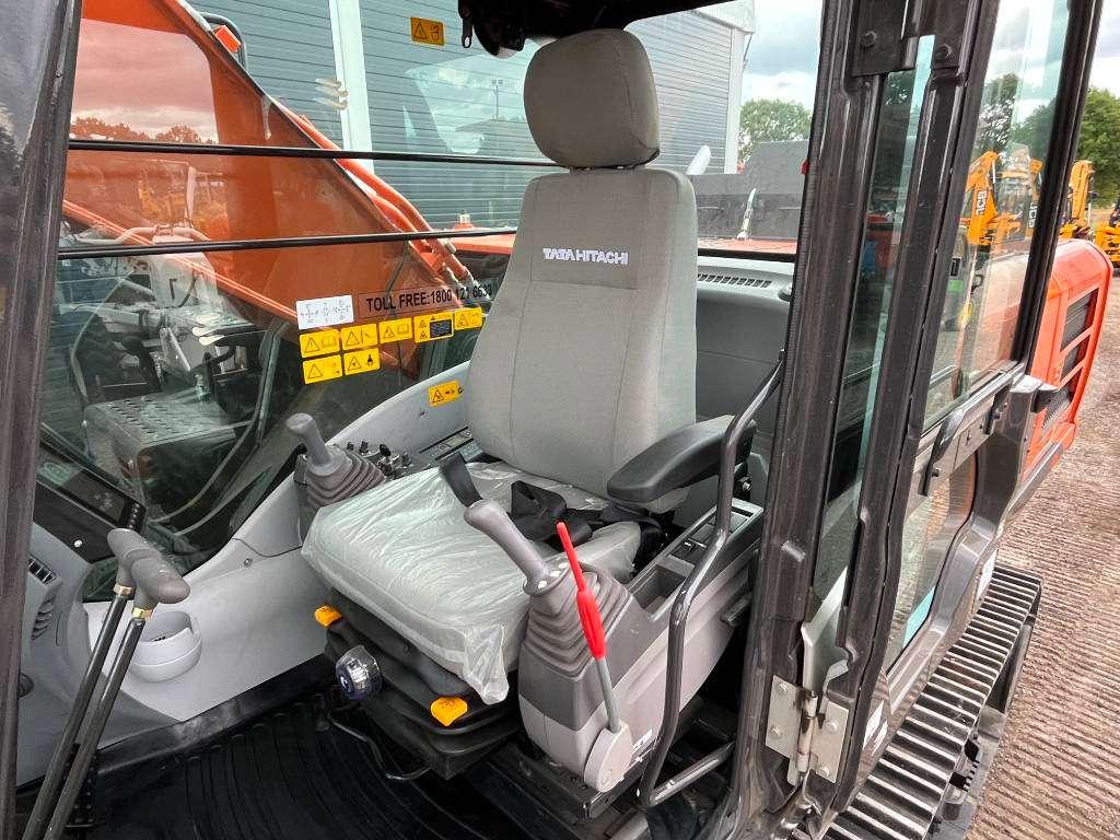 Hitachi EC350LC - New / CUMMINS ENGINE Photo 8