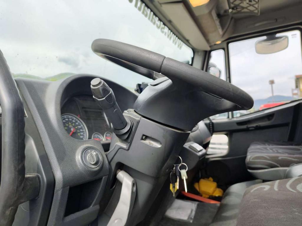 Iveco EUROCARGO 180E25K Photo 7