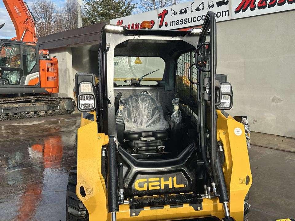 Gehl V210 HF Photo 10