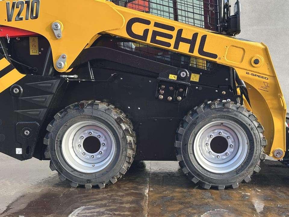 Gehl V210 HF Photo 4