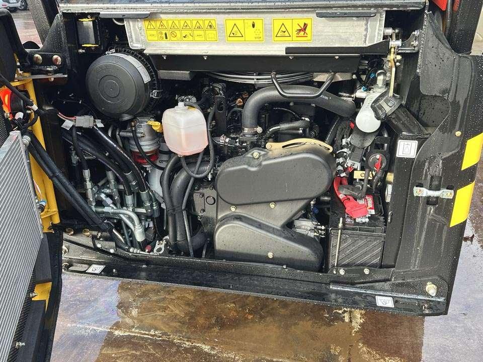 Gehl V210 HF Photo 8