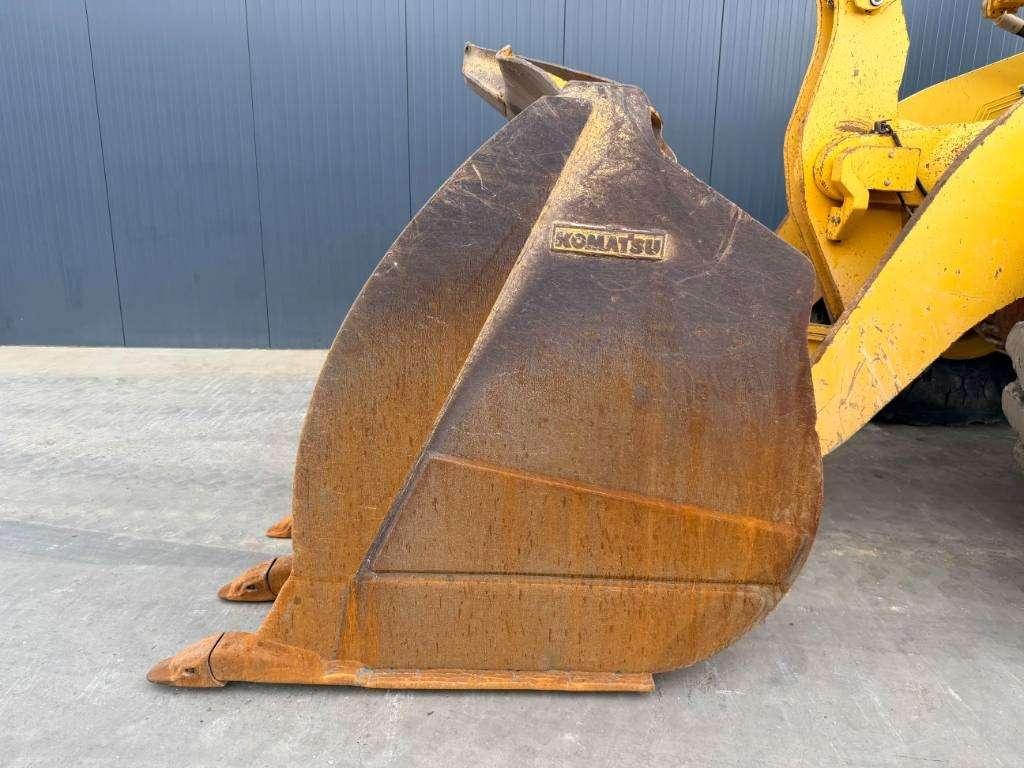 Komatsu WA470-8 Photo 16