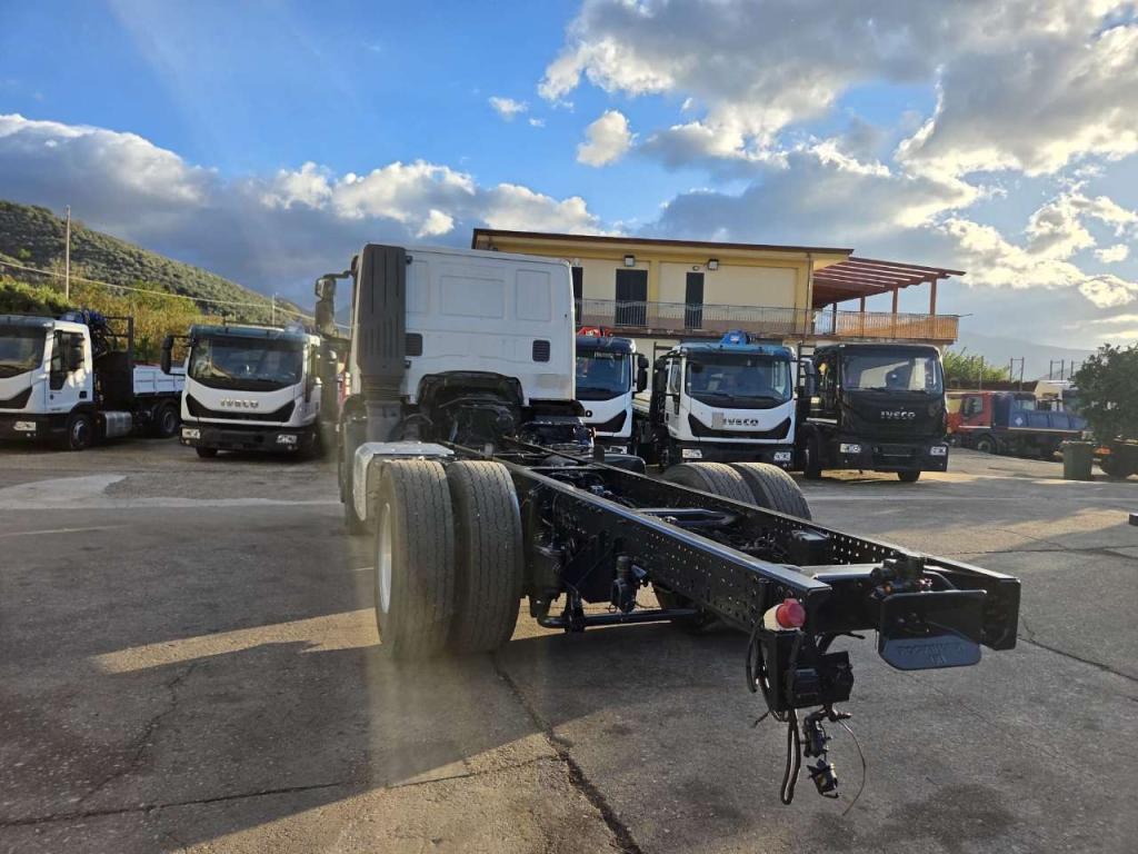 Iveco STRALIS AD190S42 Photo 11