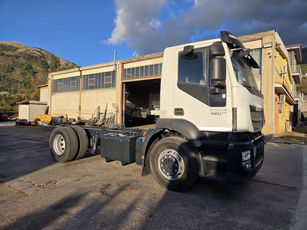 Iveco STRALIS AD190S42 Photo 23