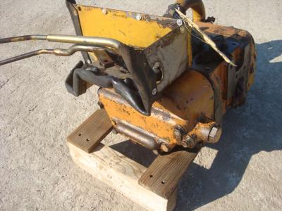 Distributeur hydraulique pour Fiat Allis FL10C en vente par OLM 90 Srl