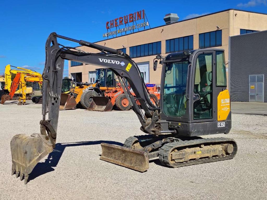 Volvo EC35D Photo 2