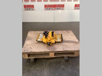 Distributeur hydraulique pour Kalmar 12-600 en vente par Massucco T. Srl Area Ricambi