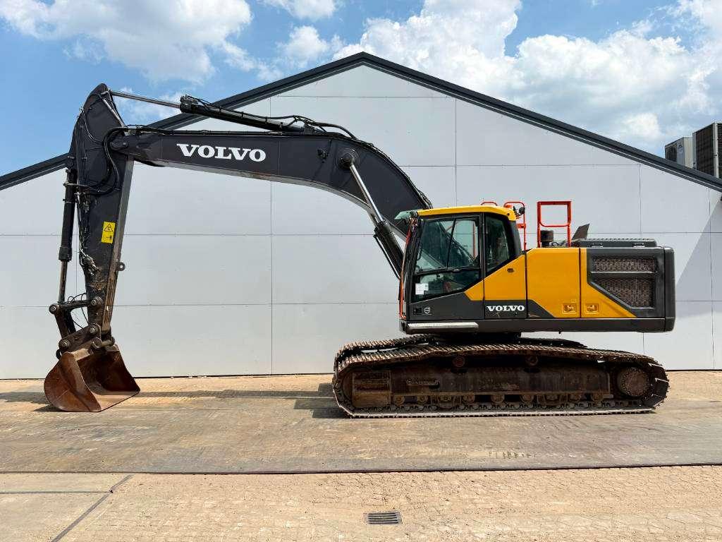 Volvo EC300EL - Hammer Lines / Automatic Greasing Photo 1