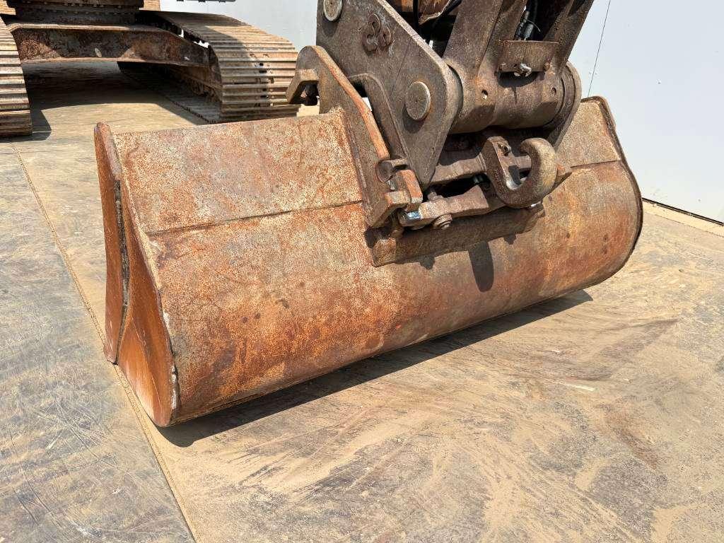 Volvo EC300EL - Hammer Lines / Automatic Greasing Photo 19