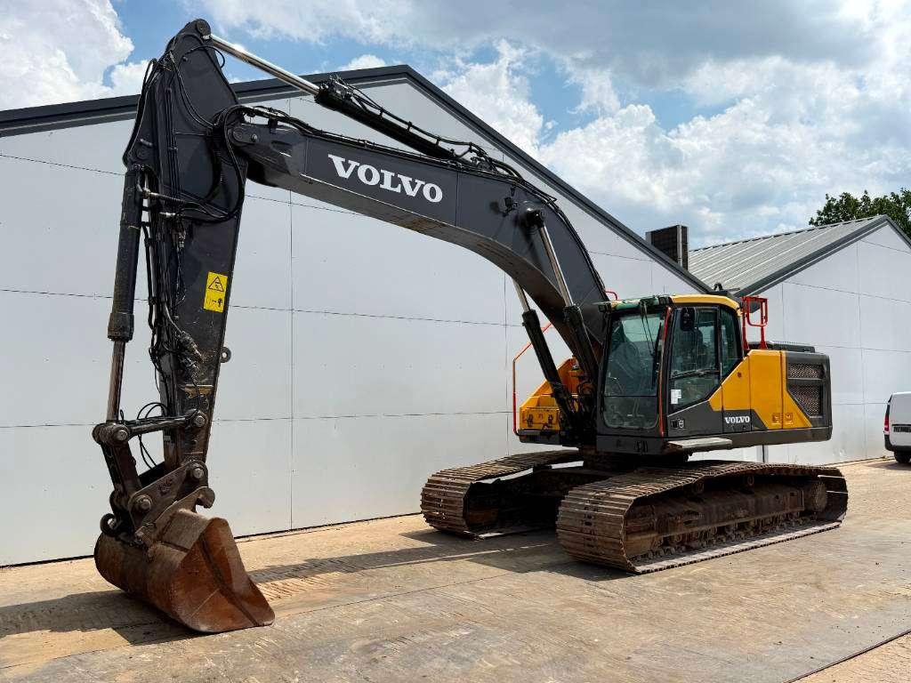 Volvo EC300EL - Hammer Lines / Automatic Greasing Photo 2
